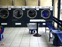 Bagaimana Para Tunawisma di Berlin Mencuci Baju Mereka?