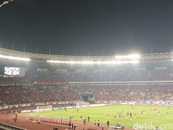 30 Menit Jelang Indonesia Vs Australia, GBK Jadi Lautan Merah