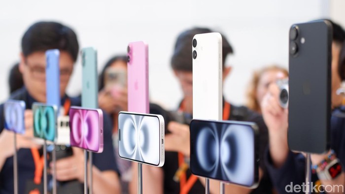 iPhone 16 & iPhone 16 Plus iPhone 16 & iPhone 16 Plus