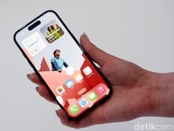 Apple Mau Bikin iPhone dengan Layar Tanpa Bezel, Tapi...