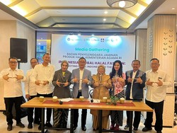 BPJPH Dorong Desainer Lokal Lirik Produksi Seragam Batik Haji