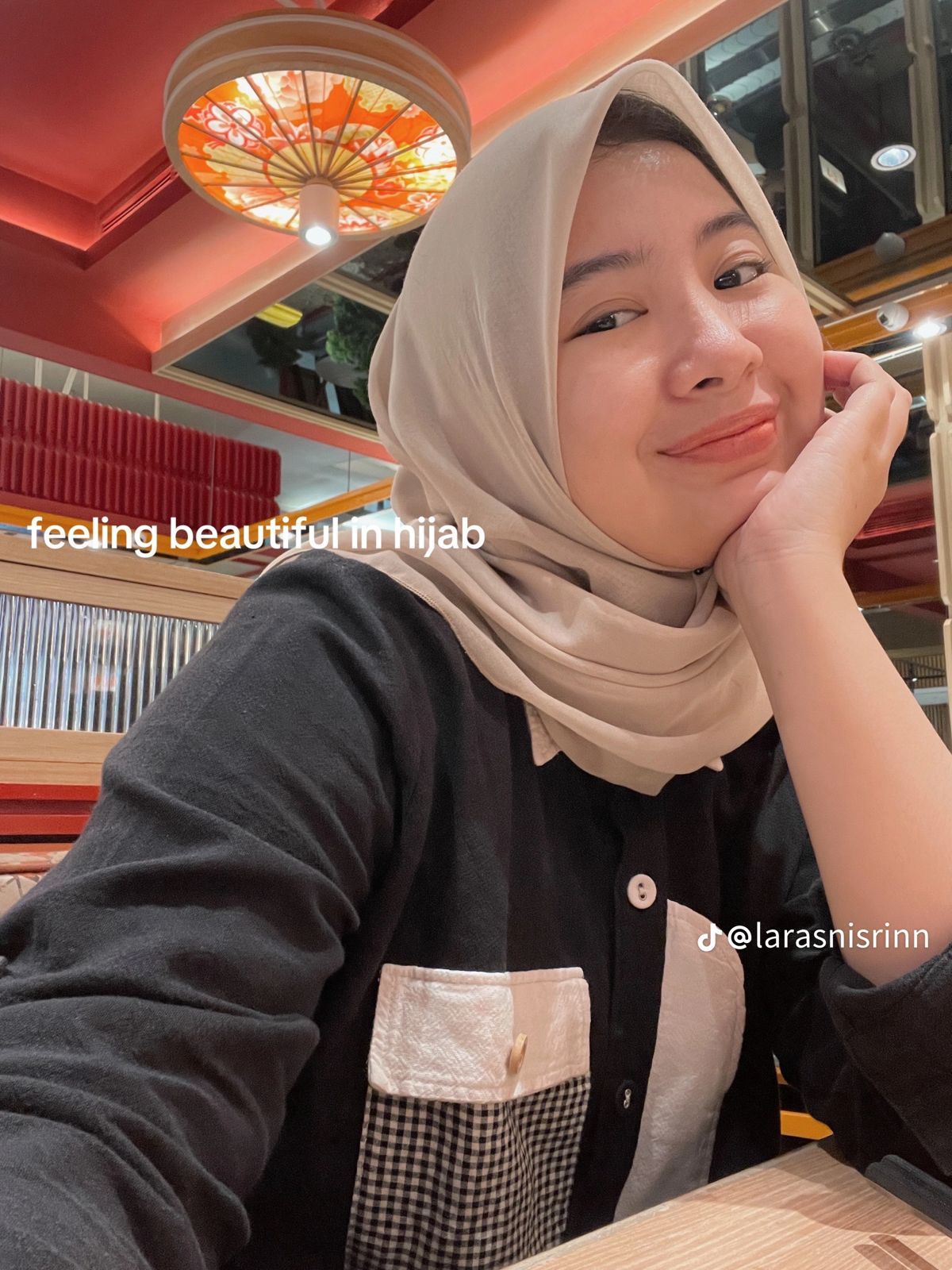 Laras Nisrin
