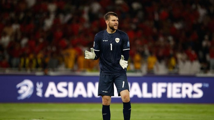 JAKARTA, INDONESIA - SEPTEMBER 10: Maarten Vincent Paes of Indonesia reacts during the FIFA World Cup Asian 3rd Qualifier Group C match between Indonesia and Australia at Gelora Bung Karno Stadium on September 10, 2024 in Jakarta, Indonesia. (Photo by Robertus Pudyanto/Getty Images)