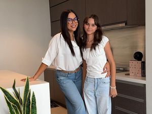 Chloe Anak Melaney Ricardo Beranjak Remaja, Tak Niat Jadi Artis Chloe Anak Melaney Ricardo Beranjak Remaja, Tak Niat Jadi Artis