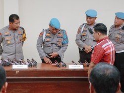 Propam Periksa Senpi-Tes Urine Puluhan Anggota Polres Jombang