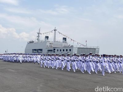 Peringatan HUT TNI AL ke-79 di Surabaya