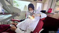 Rail Clinic Mampir Stasiun Bangil, Warga Cek Kesehatan Gratis