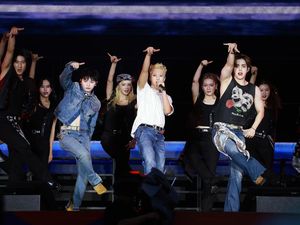 5 Album K-Pop Terlaris: SEVENTEEN Nomor 1 5 Album K-Pop Terlaris: SEVENTEEN Nomor 1
