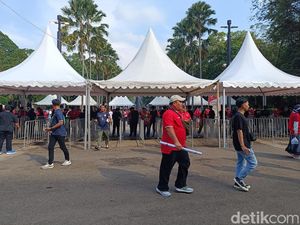 Indonesia Vs Australia: Pintu Dibuka, Suporter Mulai Merahkan SUGBK