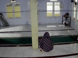 Terekam CCTV, Pencuri Uang Kotak Amal Musala di Bima Ditangkap Polisi