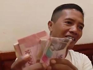 Klarifikasi Kades di Probolinggo soal Pamer Uang Dukung Salah Satu Paslon