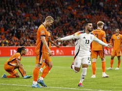 De Ligt Salah Lagi, Diganti di Paruh Babak, lalu Dikritik Van Dijk