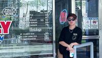 Gaya Skena Baim Alkatiri Hangout di Kafe hingga Jualan Sego Babat