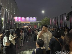 Antrean Masuk Konser Bruno Mars Mengular Sampai Trotoar