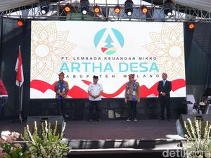 Mendes PDTT Resmikan Lembaga Keuangan Mikro Milik BumDes di Malang Mendes PDTT Resmikan Lembaga Keuangan Mikro Milik BumDes di Malang