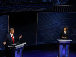 Ditantang Kamala Harris untuk Debat Capres Lagi, Trump Ogah! Ditantang Kamala Harris untuk Debat Capres Lagi, Trump Ogah!