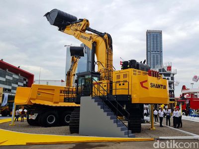 Beragam Alat Pertambangan Mejeng di JIExpo Kemayoran