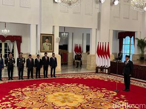 Dilantik Jokowi, Irjen Eddy Hartono Resmi Jabat Kepala BNPT Dilantik Jokowi, Irjen Eddy Hartono Resmi Jabat Kepala BNPT