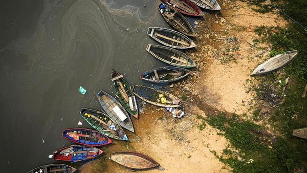 Kekeringan Hebat Bikin Air di Sungai Paraguay Menyusut