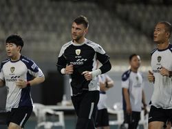 Maarten Paes Cepat Akrab dengan Pemain Timnas Indonesia