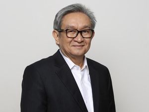 Nyoman Sukena Terdakwa Kasus Landak Berhentikan Pengacara Nyoman Sukena Terdakwa Kasus Landak Berhentikan Pengacara
