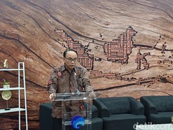 Menkominfo: Judol dan Pinjol Ilegal Itu Adik-Kakak