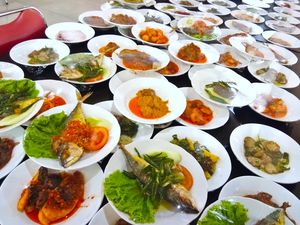 Sama-sama dari Minangkabau, Berikut Perbedaan Nasi Kapau dan Nasi Padang Sama-sama dari Minangkabau, Berikut Perbedaan Nasi Kapau dan Nasi Padang
