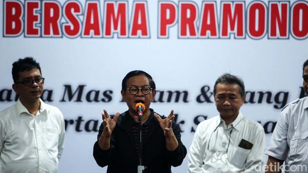 Momen Pramono-Rano Hadiri Deklarasi Rumah Bersama Relawan