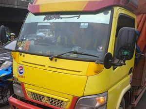 Truk Muatan Hebel Mogok di Flyover Slipi, Lalin ke Semanggi Sempat Macet