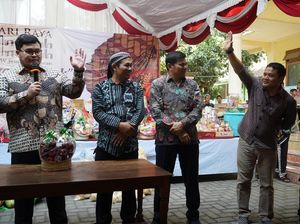 Jemaat GKJW Segaran Kabupaten Kediri Antusias Ikut Lelang Hasil Bumi