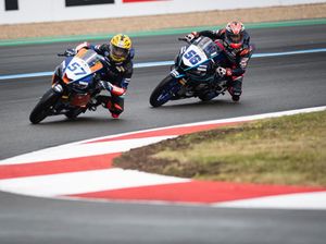 WSSP 300: Podium di Prancis dan Doa Orang Tua untuk Galang-Aldi WSSP 300: Podium di Prancis dan Doa Orang Tua untuk Galang-Aldi