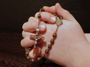 Doa Rosario Hari ini Rabu, 5 Februari: 5 Peristiwa Mulia Yesus dan Maria Doa Rosario Hari ini Rabu, 5 Februari: 5 Peristiwa Mulia Yesus dan Maria