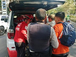 Seorang Pemotor Tewas Terlindas Truk di MERR Sukolilo Surabaya