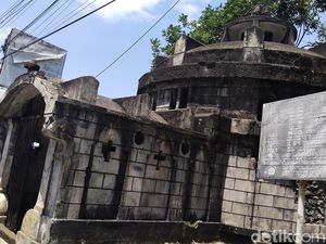 Potret Makam Van Beck yang Bergaya Eropa di Cigugur Kuningan