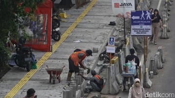 Melihat Progres Proyek Jalur Pedestrian Rasuna Said Jaksel