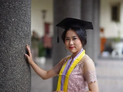 Lulus dari Kedokteran Hewan UGM di Usia 20 Tahun, Ini Sosok Mia