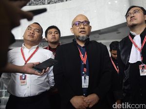 MK Tolak Gugatan Novel Baswedan Soal Syarat Usia Pimpinan KPK