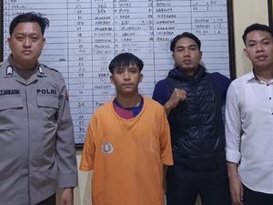 Polisi Temukan Bukti Video Cabul dalam HP Pembina Pramuka di Pangkalpinang Polisi Temukan Bukti Video Cabul dalam HP Pembina Pramuka di Pangkalpinang