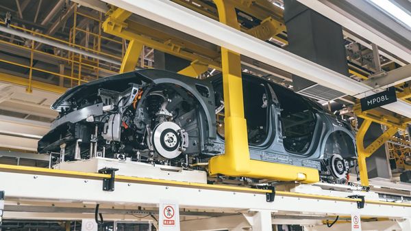 Begini Kecanggihan Pabrik Mobil Listrik Zeekr di China
