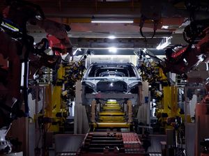 Intip Kecanggihan Pabrik Pintar Mobil Listrik Zeekr Intip Kecanggihan Pabrik Pintar Mobil Listrik Zeekr