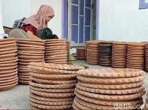 Geliat Bisnis Cobek Kota Pasuruan Raup Cuan Jutaan Jelang Maulid Nabi Geliat Bisnis Cobek Kota Pasuruan Raup Cuan Jutaan Jelang Maulid Nabi