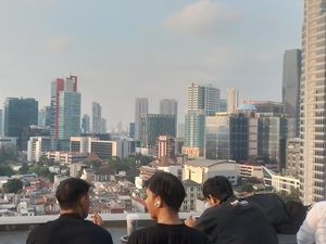 Video: Intip Spot Tongkrongan Pencinta Senja di Tengah Kota Jakarta