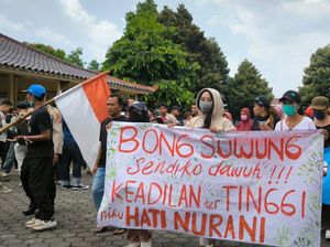 Mediasi Mentok, Warga Bong Suwung Didampingi DPRD DIY Datangi Kepatihan Mediasi Mentok, Warga Bong Suwung Didampingi DPRD DIY Datangi Kepatihan