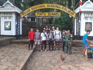 Bule Rusia Hilang Kontak di Gunung Rinjani, Ia Kini Lagi Dicari