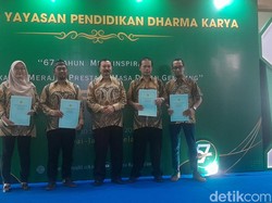 Dapat Hadiah Umrah, Ini Cerita Guru SMA-SMK Dharma Karya Berdedikasi