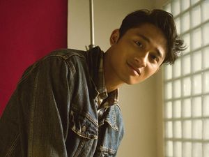 Single Ketiga Abeliano Tak Pernah Sendiri untuk Menemani Kesepian