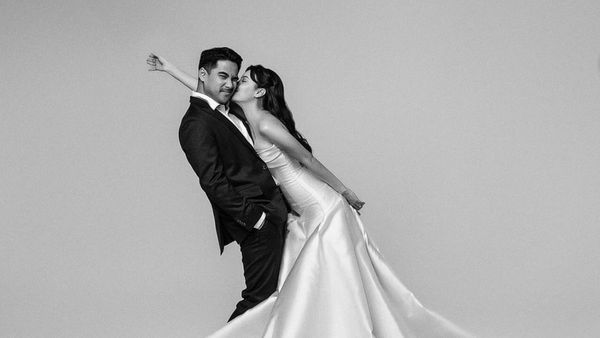 8 Foto Prewedding Anggika Bolsterli & Anak Petinggi BUMN, Simpel Elegan