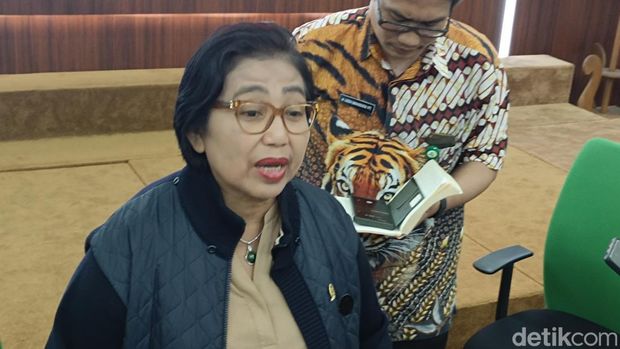 Mitglied der Kommission IX DPR RI Irma Suryani Chaniago bei einem Besuch bei FK Undip, Semarang, Freitag (13.09.2024).