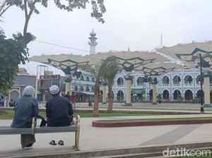 Ini Rekayasa Lalin-Titik Parkir Jemaah Haul ke-43 KH Abdul Hamid Pasuruan Ini Rekayasa Lalin-Titik Parkir Jemaah Haul ke-43 KH Abdul Hamid Pasuruan