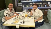 Indy Barends Hobi Minum Jus dan Kulineran Bareng Sahabat